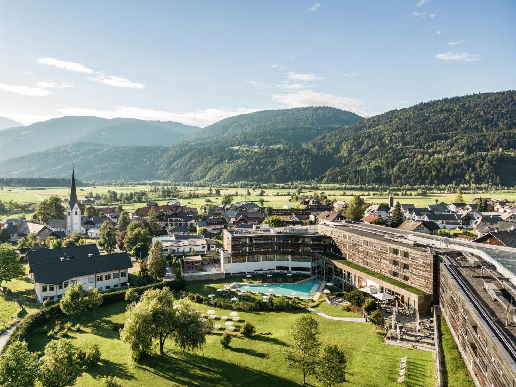 Falkensteiner Hotel & Spa Carinzia Superior Tröpolach Exterior foto